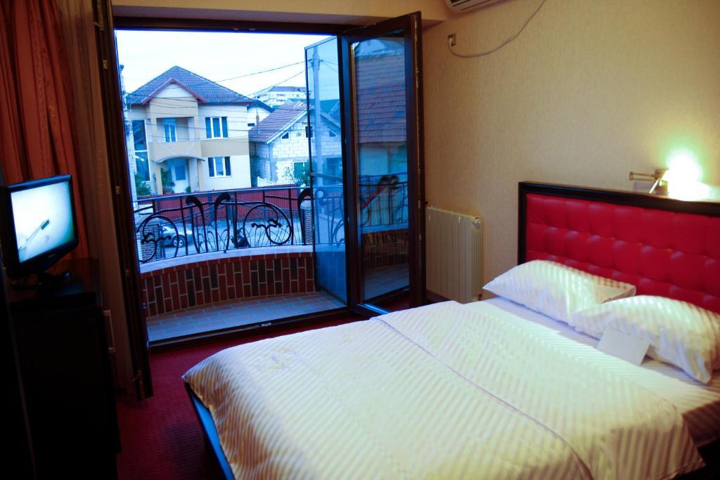 Hotel Anna Junior Târgu Jiu Δωμάτιο φωτογραφία