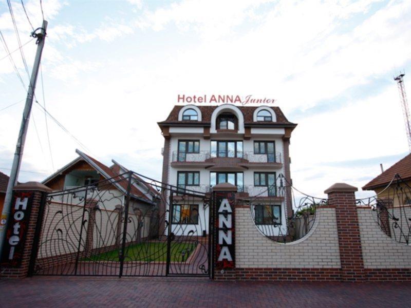 Hotel Anna Junior Târgu Jiu Εξωτερικό φωτογραφία